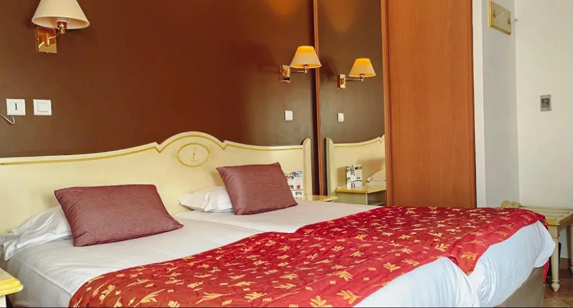 Logis Hotel & Restaurant L'Etape Bouc Bel Air - Gardanne